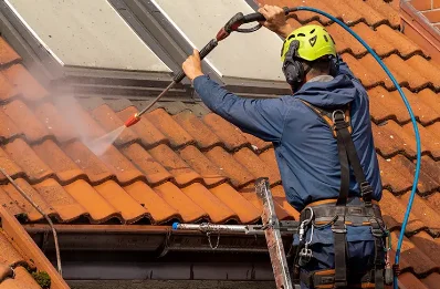 Démoussage et hydrofuge de toiture à Raincourt